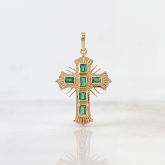 Dije Cruz Plana Esmeraldas 50Pts 1.8 g / 3.5 cm Oro Amarillo 18K