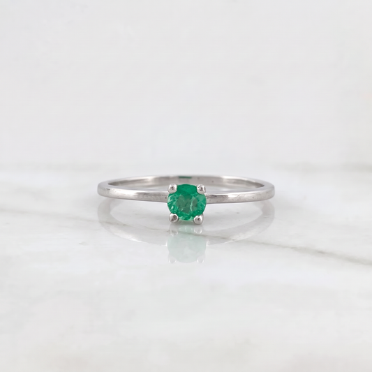 Anillo Solitario Esmeralda 20 Pts 1.55gr / 6.5cm / Oro Blanco 18K %