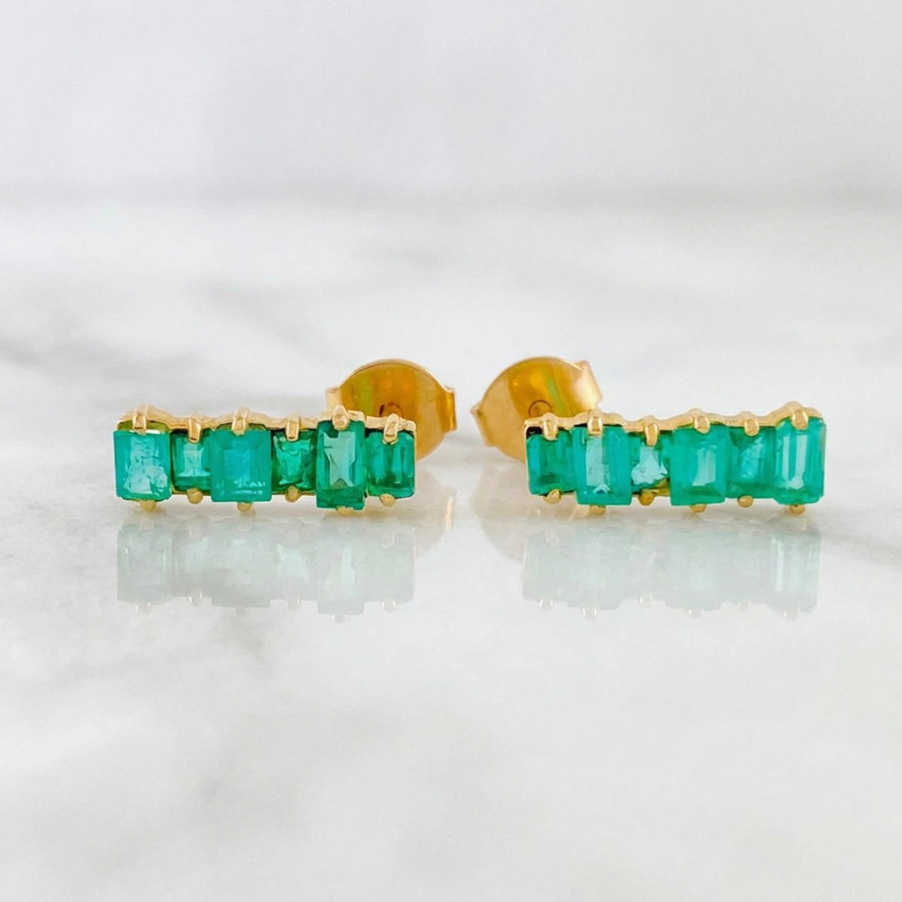 Topos Linea Cuadrada Esmeraldas 2 Qts 1.9gr / 1.3cm / Oro Amarillo 18K