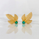 Topos Hoja Triple 2.3gr / 1.4cm / Esmeraldas 18pts - Broche Mariposa Oro Amarillo (Joya)