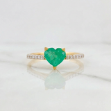 Anillo Corazon Esmeralda 73pts 2.15 g / T6 1/2 Dos Oros Amarillo Blanco 18K