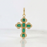 Dije Cruz Plana Esmeralda 57Pts 1.4gr / 2.7cm / Oro Amarillo 18K