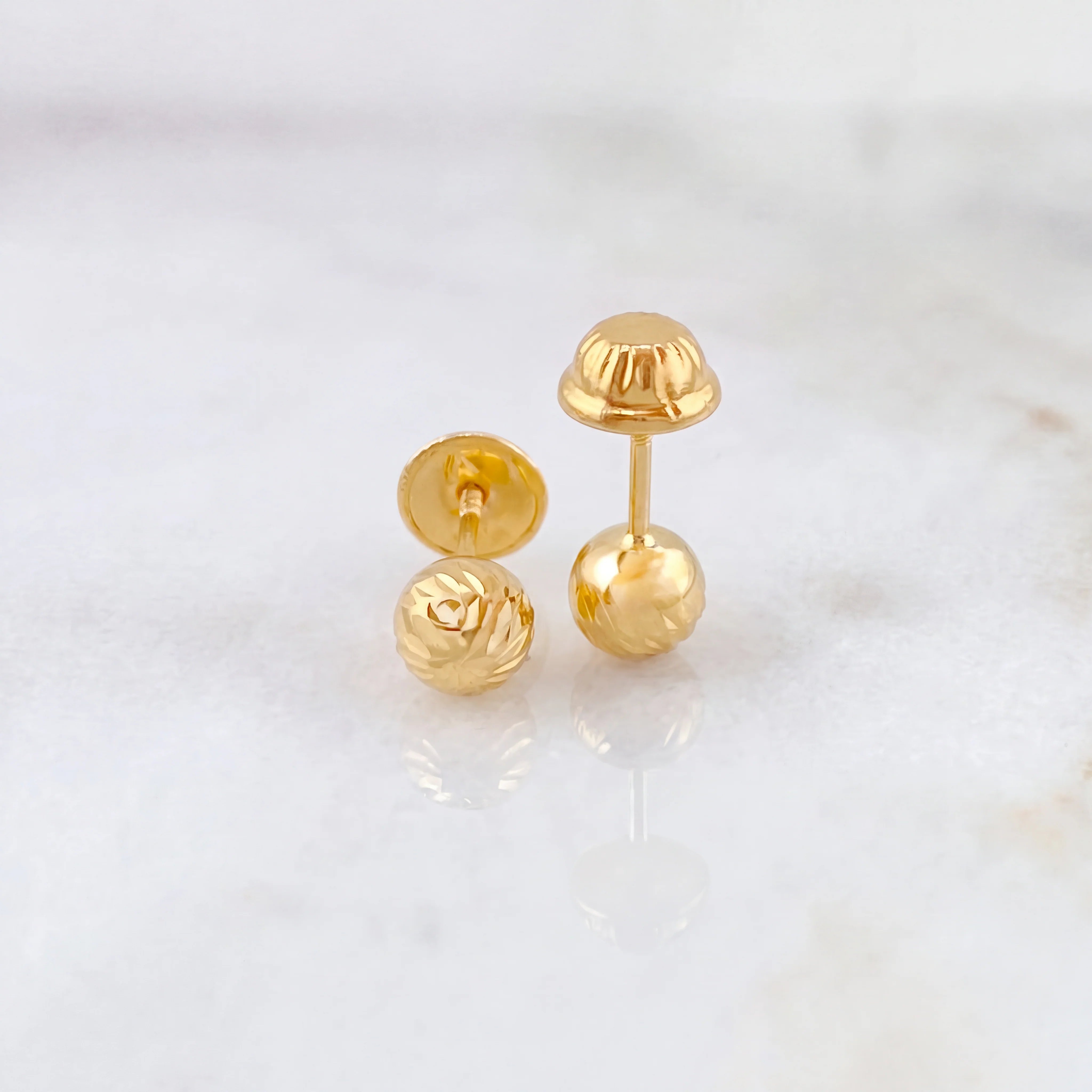 Topos Bola Diamantada 0.6g / 5mm Oro Amarillo 18K