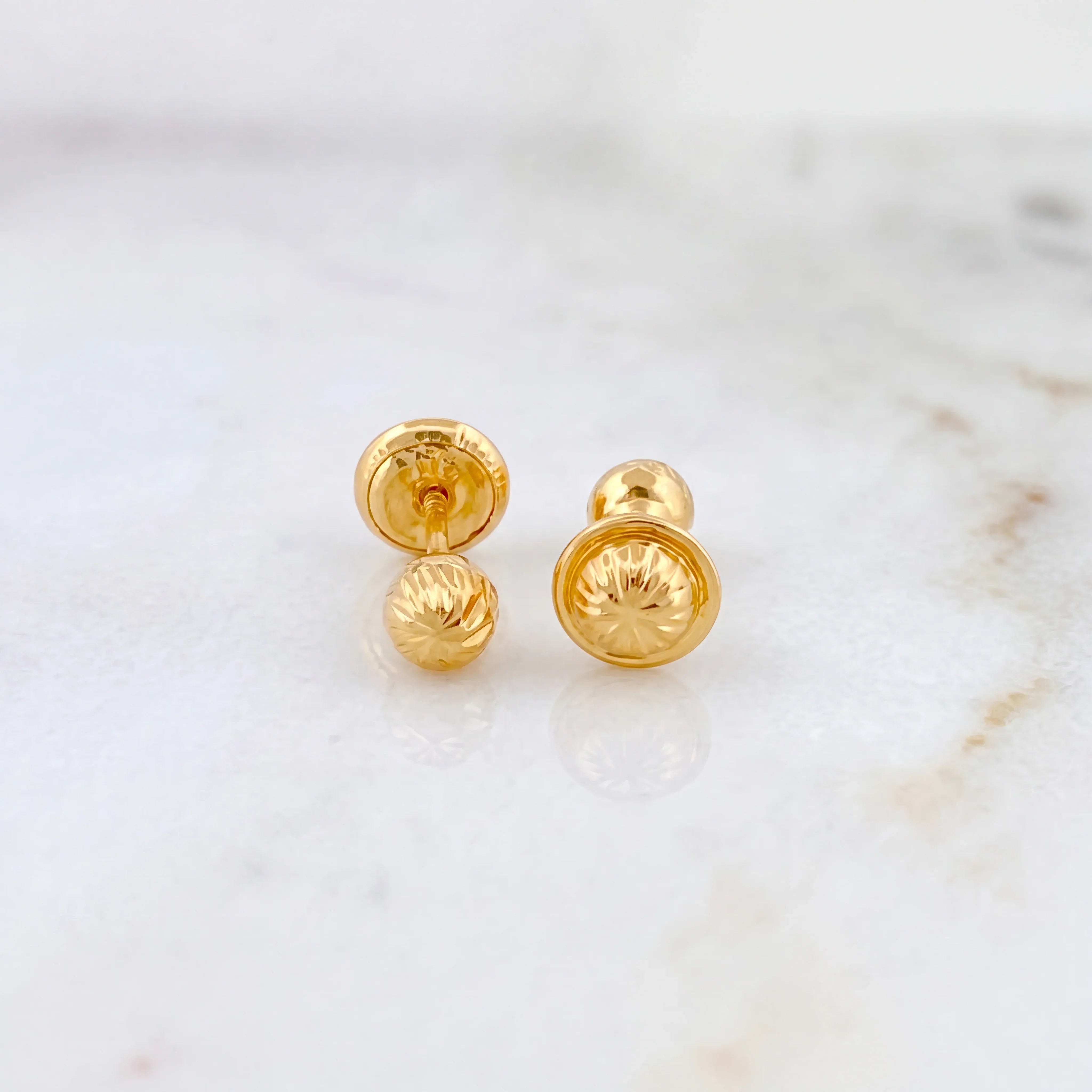 Topos Bola Diamantada 0.55g / 4mm Oro Amarillo 18K