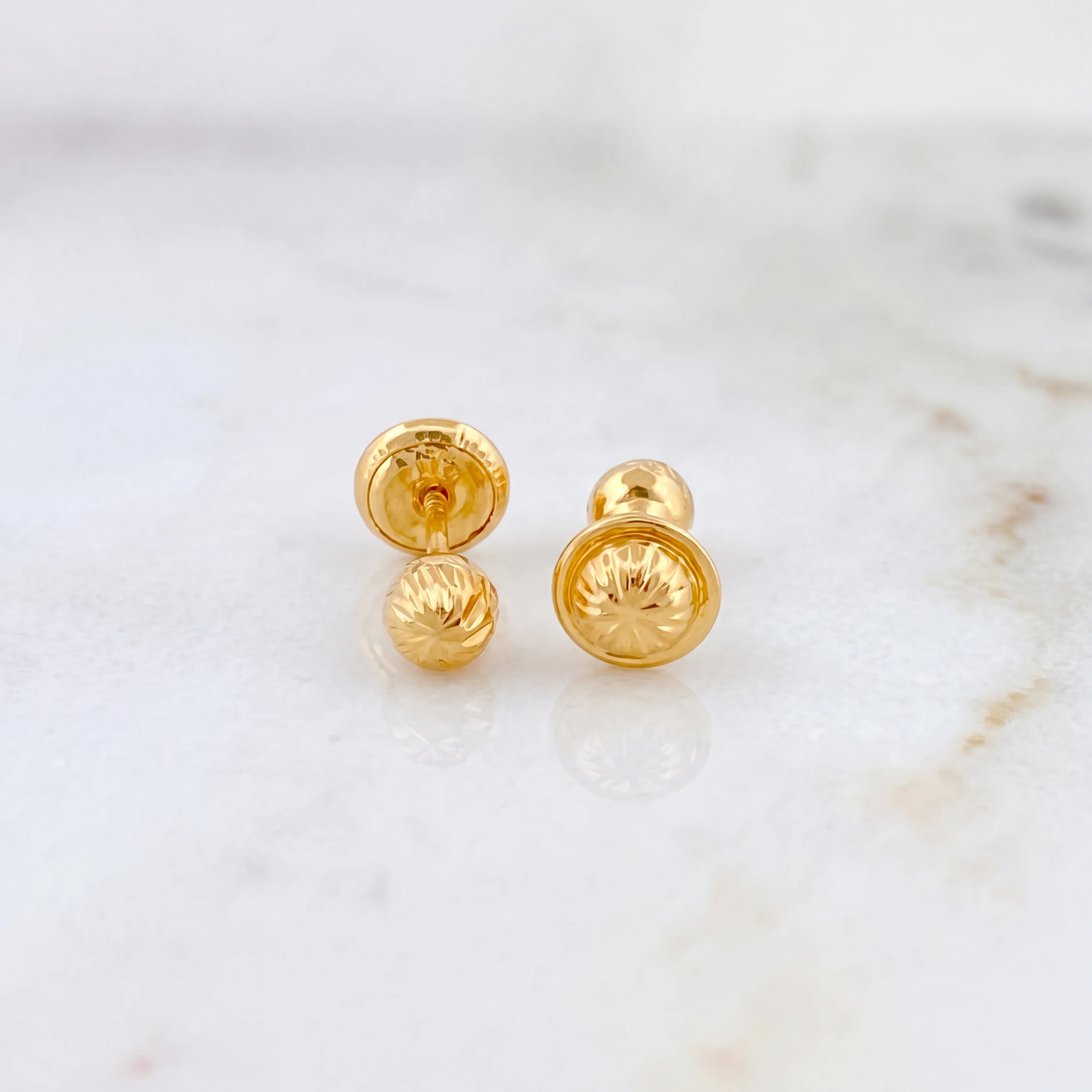 Topos Bola Diamantada 5mm 0.55g / 5mm Oro Amarillo 18K