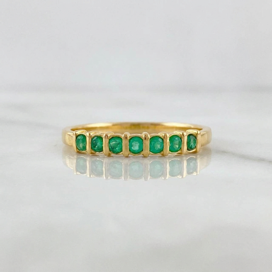 Anillo Hiedra Esmeraldas 18pts 2.15g / T7 Oro Amarillo 18K