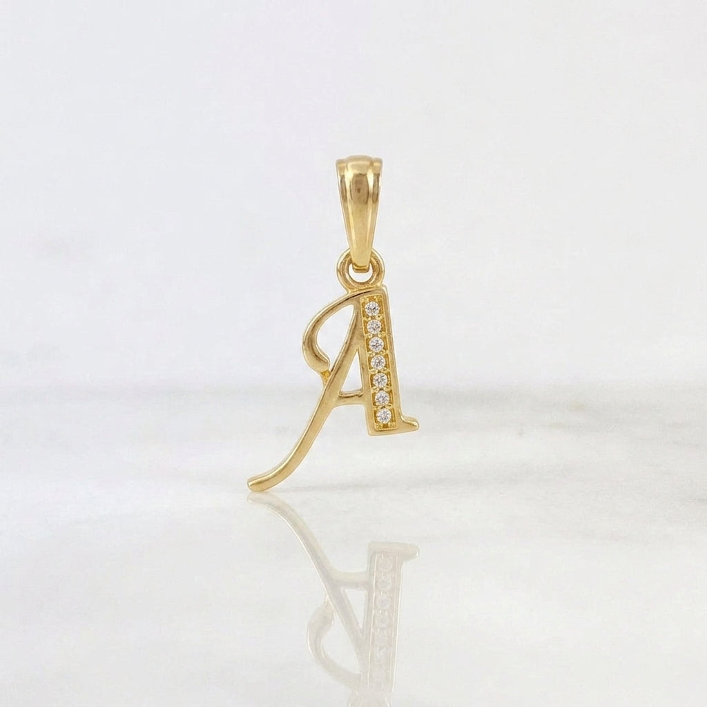Dije Letra Cursiva a 0.95g / 2.3cm Oro Amarillo 18K