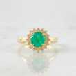 Anillo Solitario Flor Girasol Esmeralda 79pts Diamantes 16pts 3.75gr / T7 1/2 / Oro Amarillo 18K