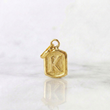 Dije Letra K Marco Texturizado 0.35gr / 1.5cm / Oro Amarillo 18K