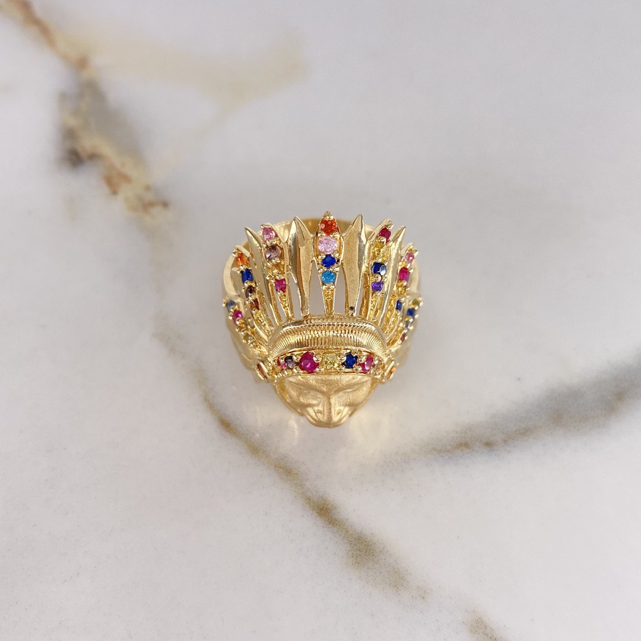 Anillo Indio 12.15gr / T10 1/2 / Circones Colores Oro Amarillo $