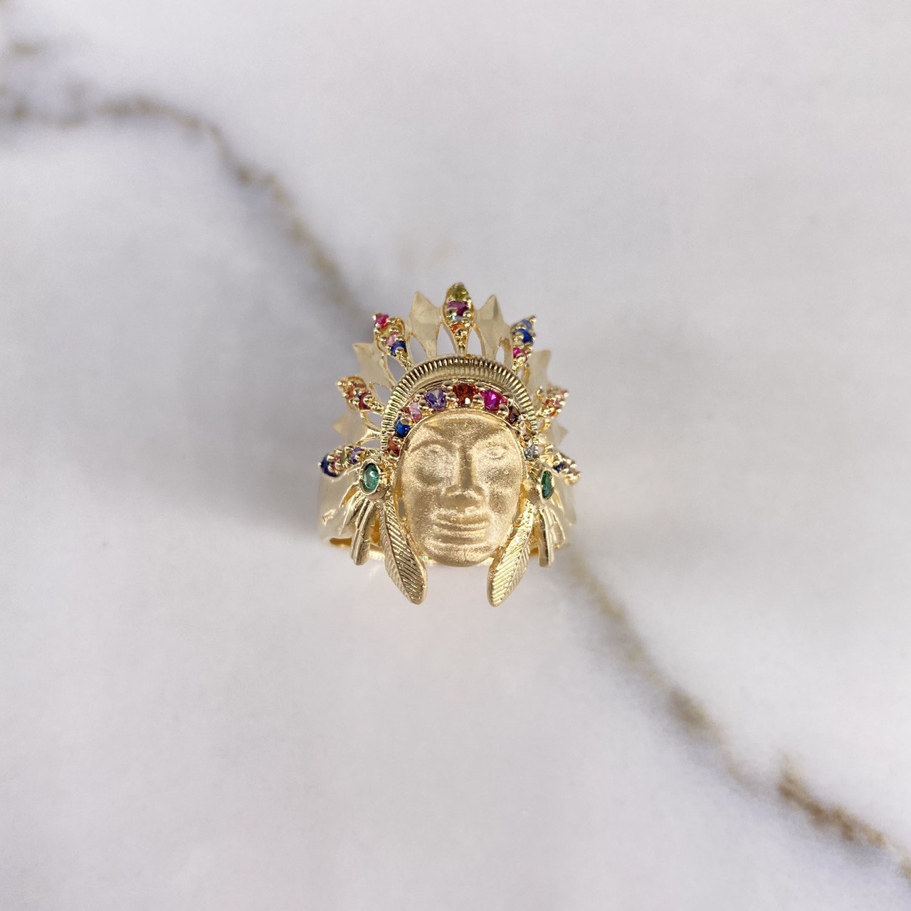 Anillo Indio 11.65gr / T9 3/4 / Circones Colores Oro Amarillo $