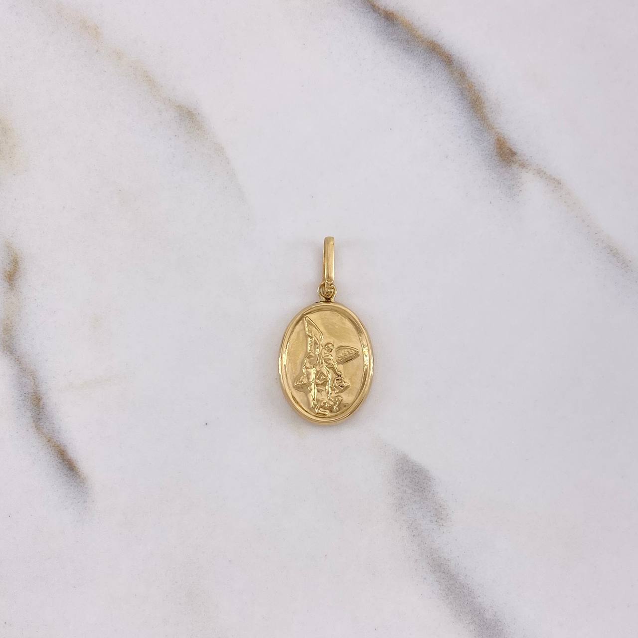 Dije San Miguel Arcángel 0.9gr / 2.5cm / Oro Amarillo &
