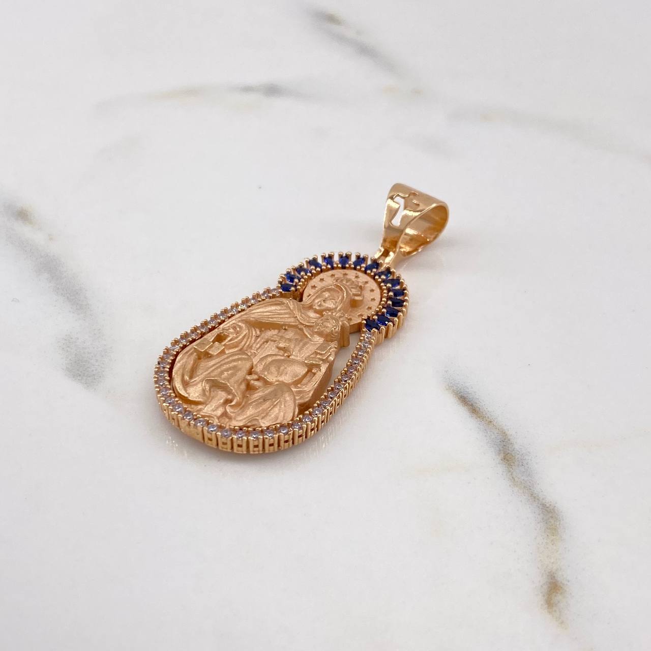 Dije Virgen del Carmen 12.05gr / 4.8cm / Circones Blancos Azules Oro Rosa $
