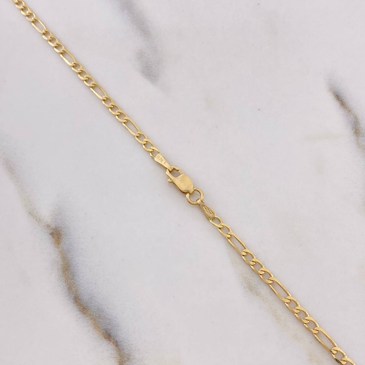 Cadena Figaro 6.1gr / 60cm / 2.15mm Oro Amarillo +0 $