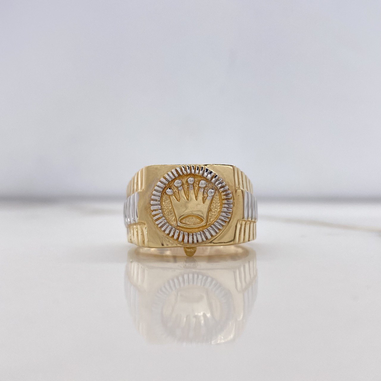 Anillo Correa Corona 11.15gr / T10 1/2 / Cuadrado Dos Oros Amarillo Blanco $