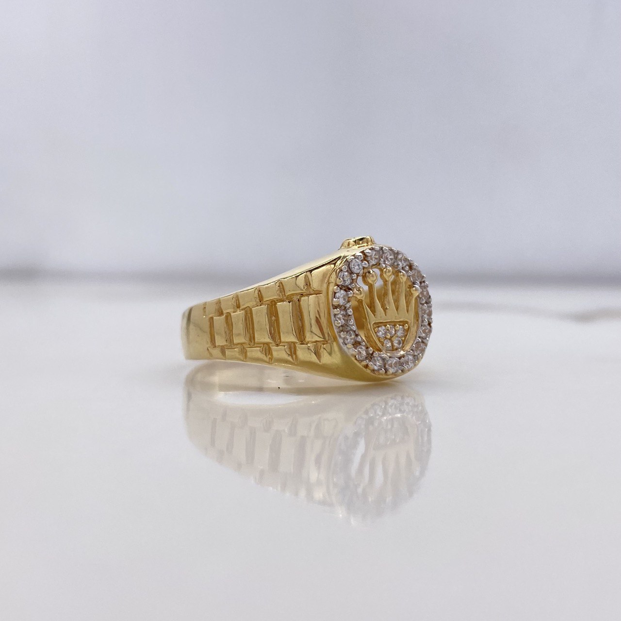 Anillo Corona 5.75gr / T10 / Circones Blancos Oro Amarillo $