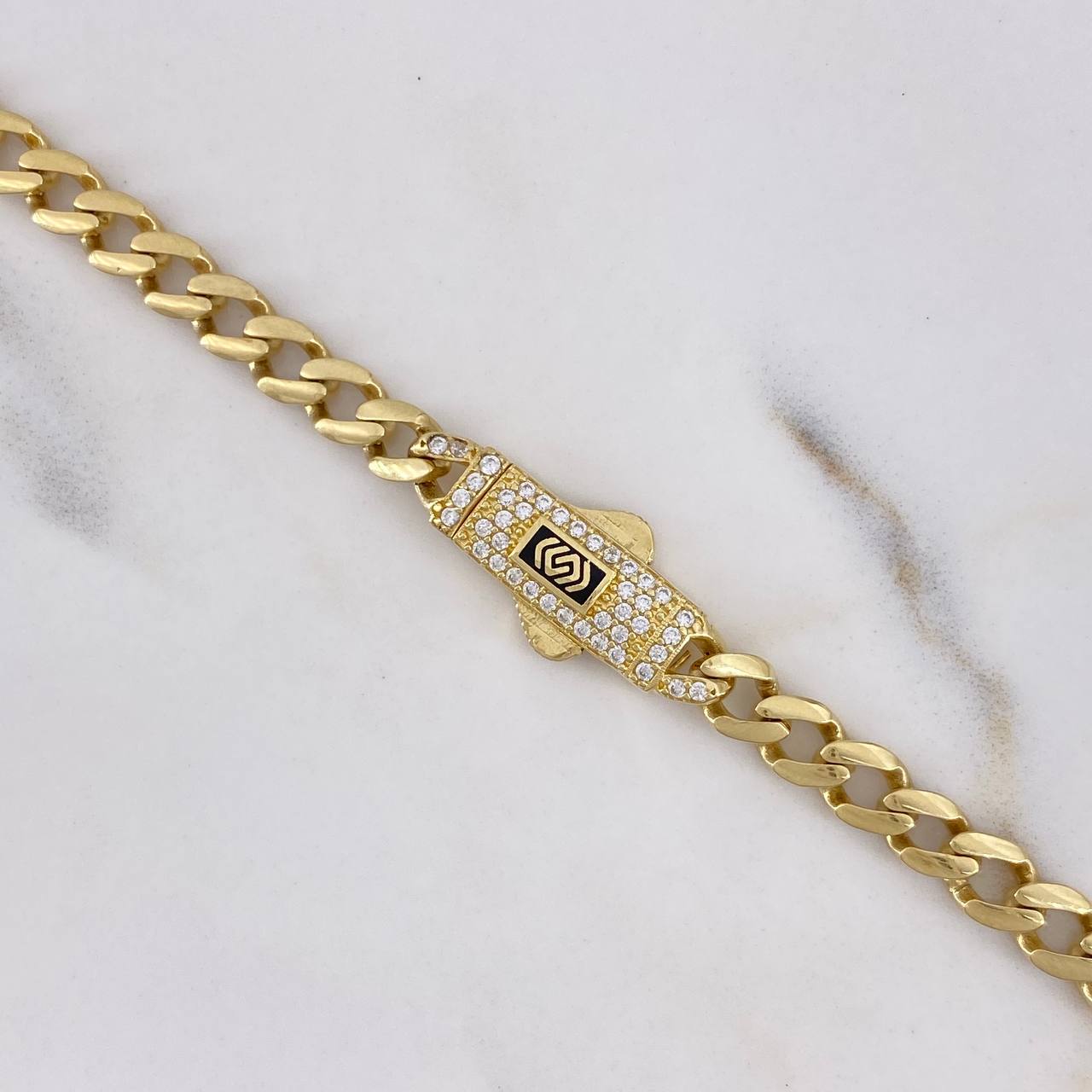 Cadena Cubana 22.65gr / 60cm / 4mm Circones Blancos Oro Amarillo +2 18K $