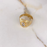 Anillo Sello Signo Peso 3.75gr / T11 1/2 / Dos Oros Amarillo Blanco $