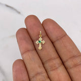 Dije Cruz Gotica 0.3gr / 1.6cm / Esmeralda 4pts Oro Amarillo 18K (Joya) $