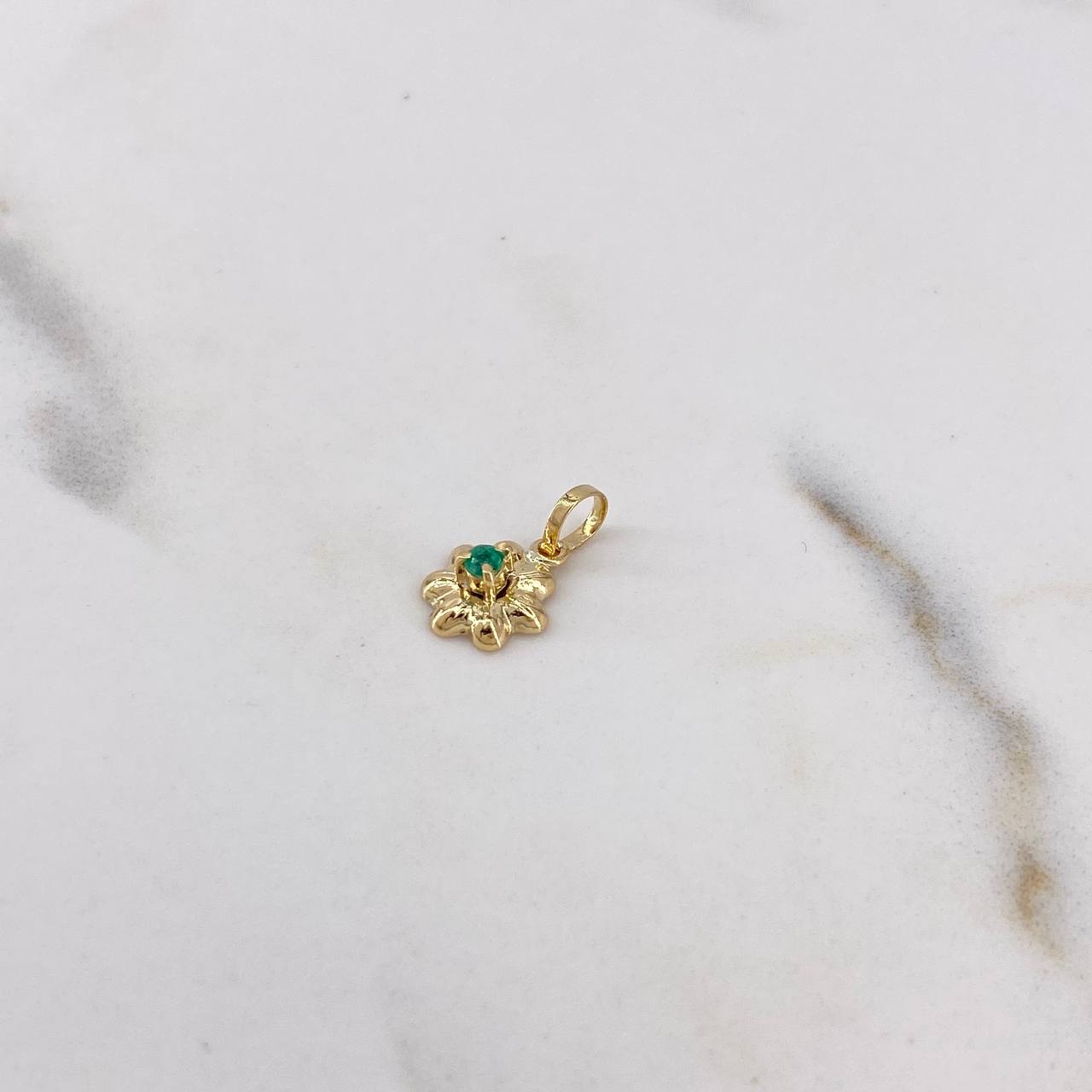 Dije Flor 0.4gr / 1.3cm / Esmeralda 4pts Oro Amarillo 18K (Joya) &