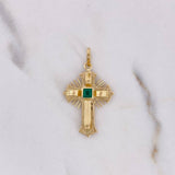 Dije Cruz 2.05gr / 3.3cm / Esmeralda 19pts Cuadrada Oro Amarillo 18K (Joya) &
