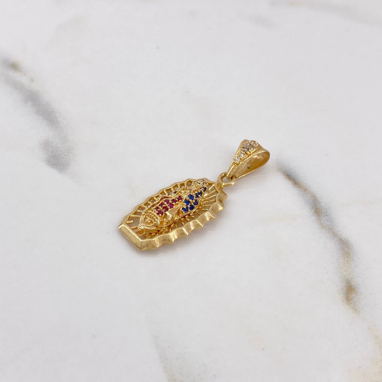 Dije Virgen Guadalupe 3.05gr / 3.1cm / Circones Blancos-Azul-Fucsia Oro Amarillo 18K #