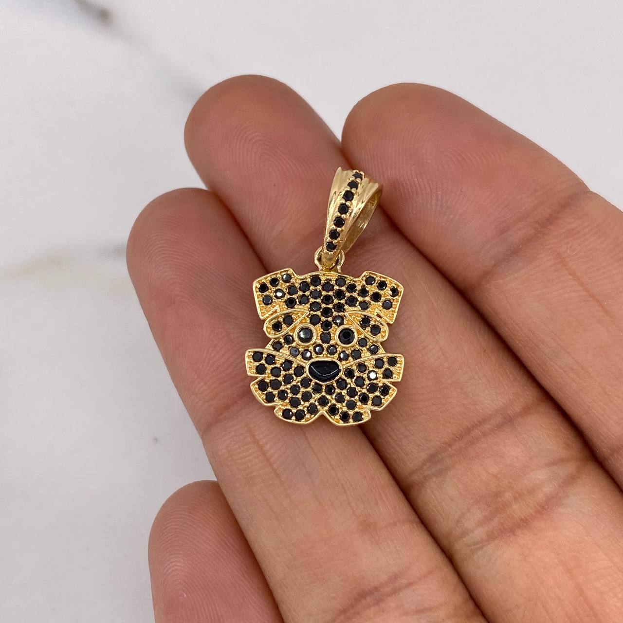 Dije Perro  2.9gr / 2.4cm / Circones Negros Oro Amarillo 18K $