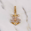 Dije Ancla Timon 6.1gr / 4.5cm / Circones Blancos Tres Oros 18K #