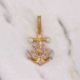 Dije Ancla Timon 6.1gr / 4.5cm / Circones Blancos Tres Oros 18K #