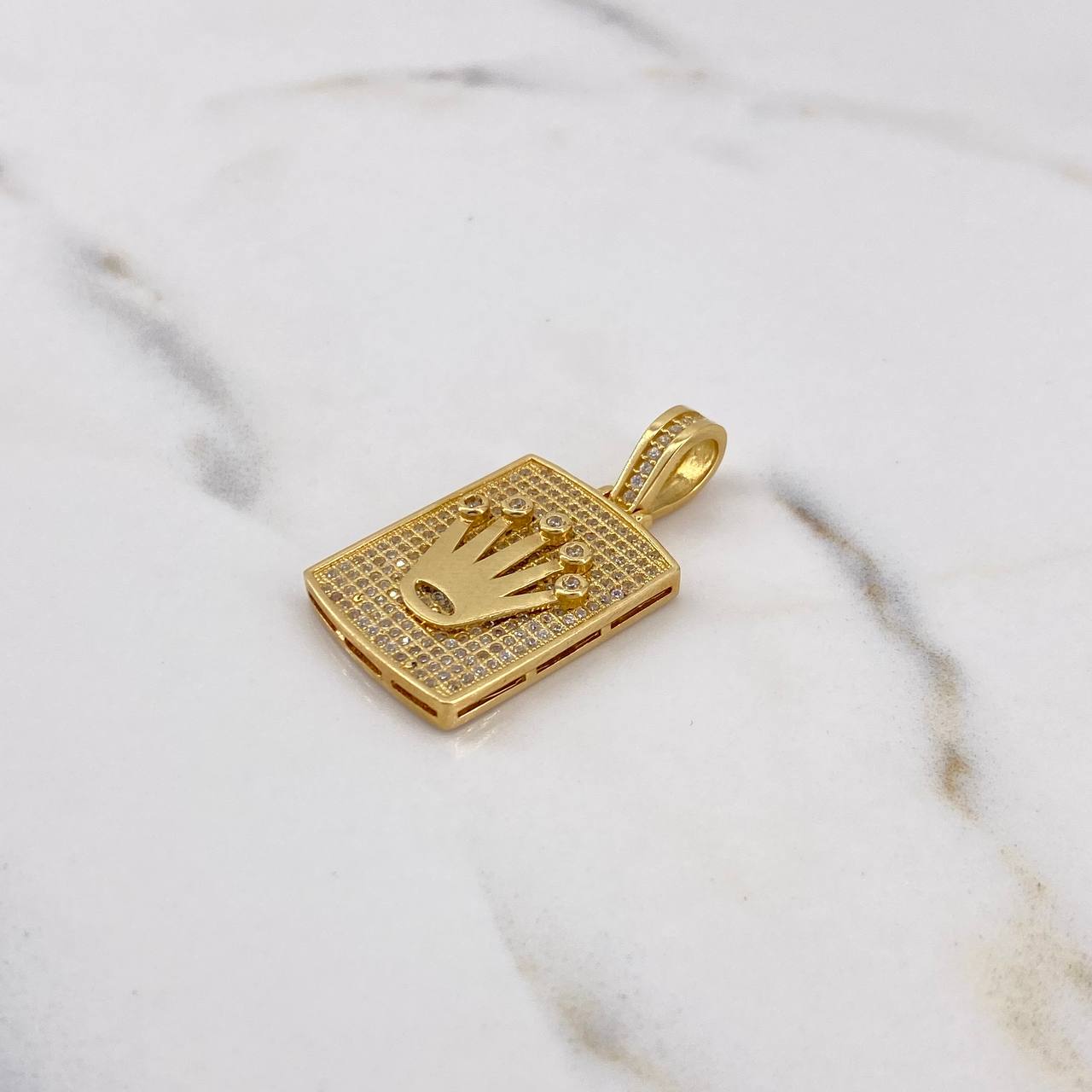 Dije Placa Corona RX 7.75gr / 3.4cm / Cuadrada Circones Blancos Oro Amarillo 18K $