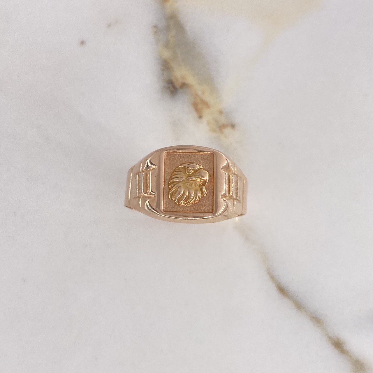 Anillo Sello Aguila 3.25gr / T9 1/2 / Dos Oros Amarillo Rosa &