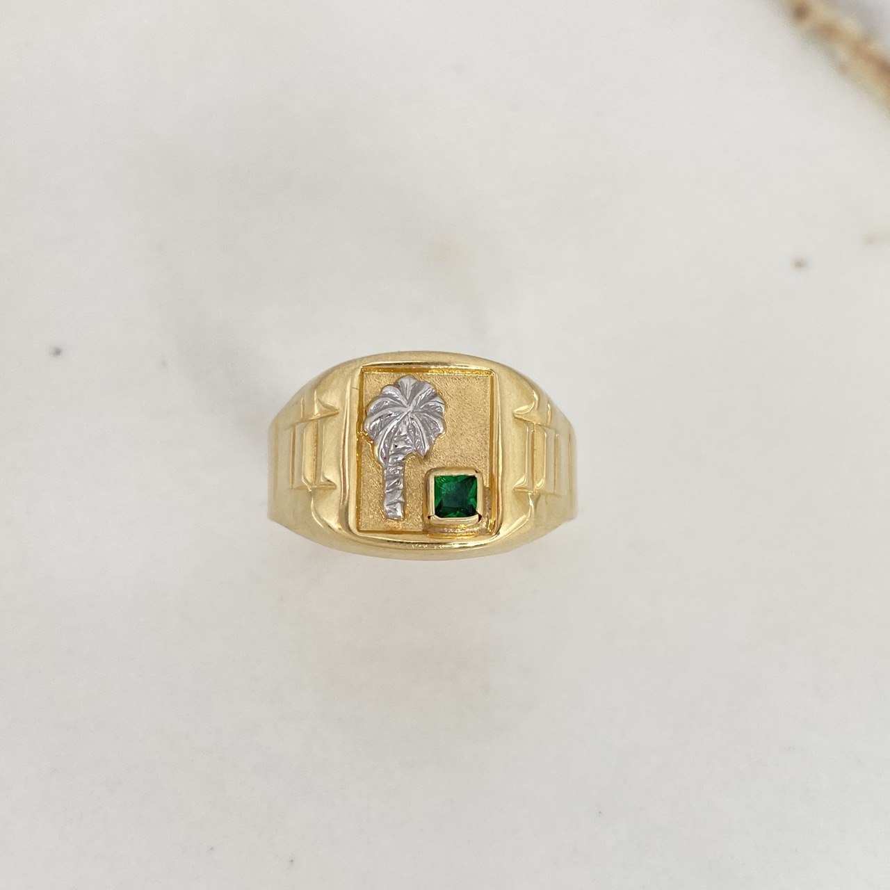 Anillo Sello Palmera 3.35gr / T10 1/4 / Circon Verde Dos Oros Amarillo Blanco $