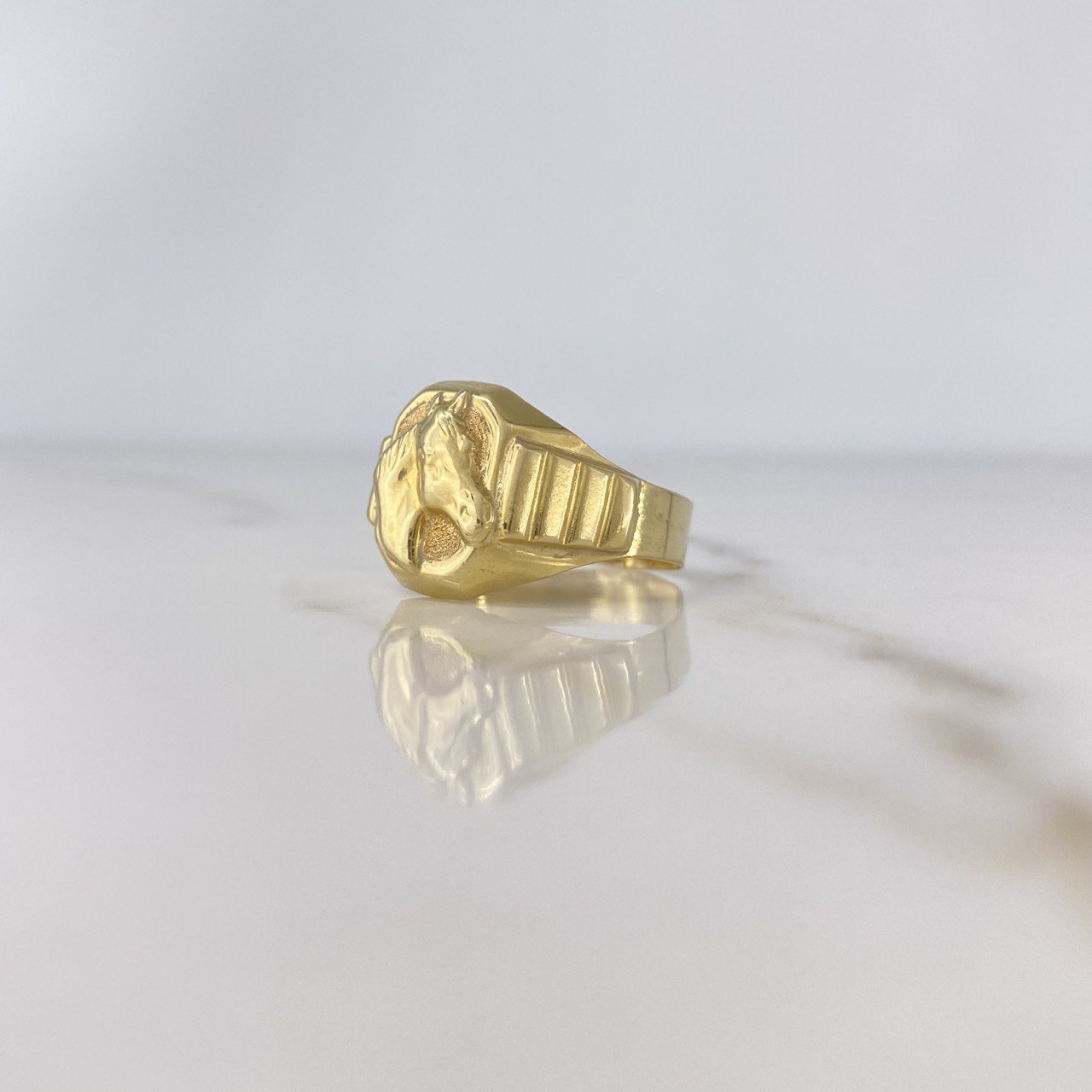 Anillo Sello Caballo 5gr / T9 3/4 / Correa Oro Amarillo $