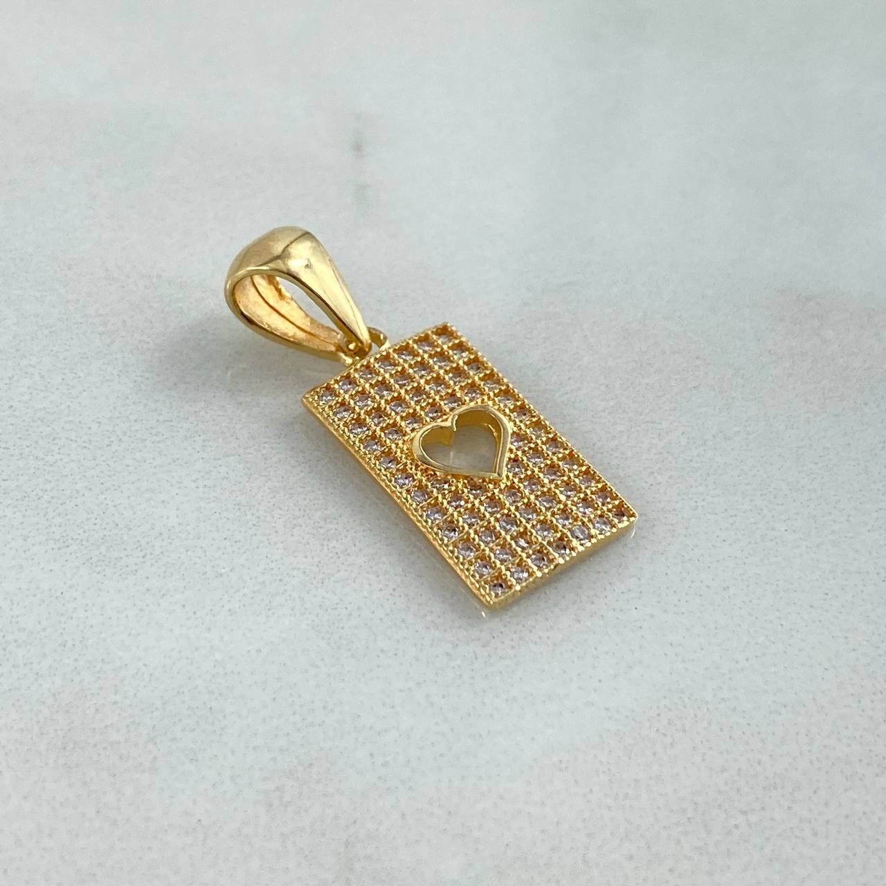 Dije Corazón Rectangular 2.95gr / 3cm / Circones Blancos Oro Amarillo $