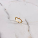 Anillo Solitario Churumbela 2.05gr / T5 3/4 / Circones Blancos Oro Amarillo $