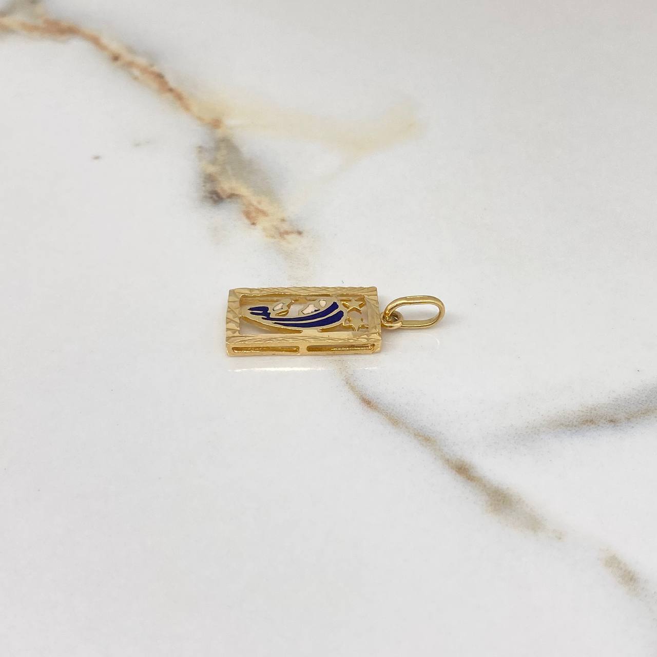 Dije Virgen Maria Rectangular 2.55gr / 2.8cm / Diamantada Oro Amarillo $