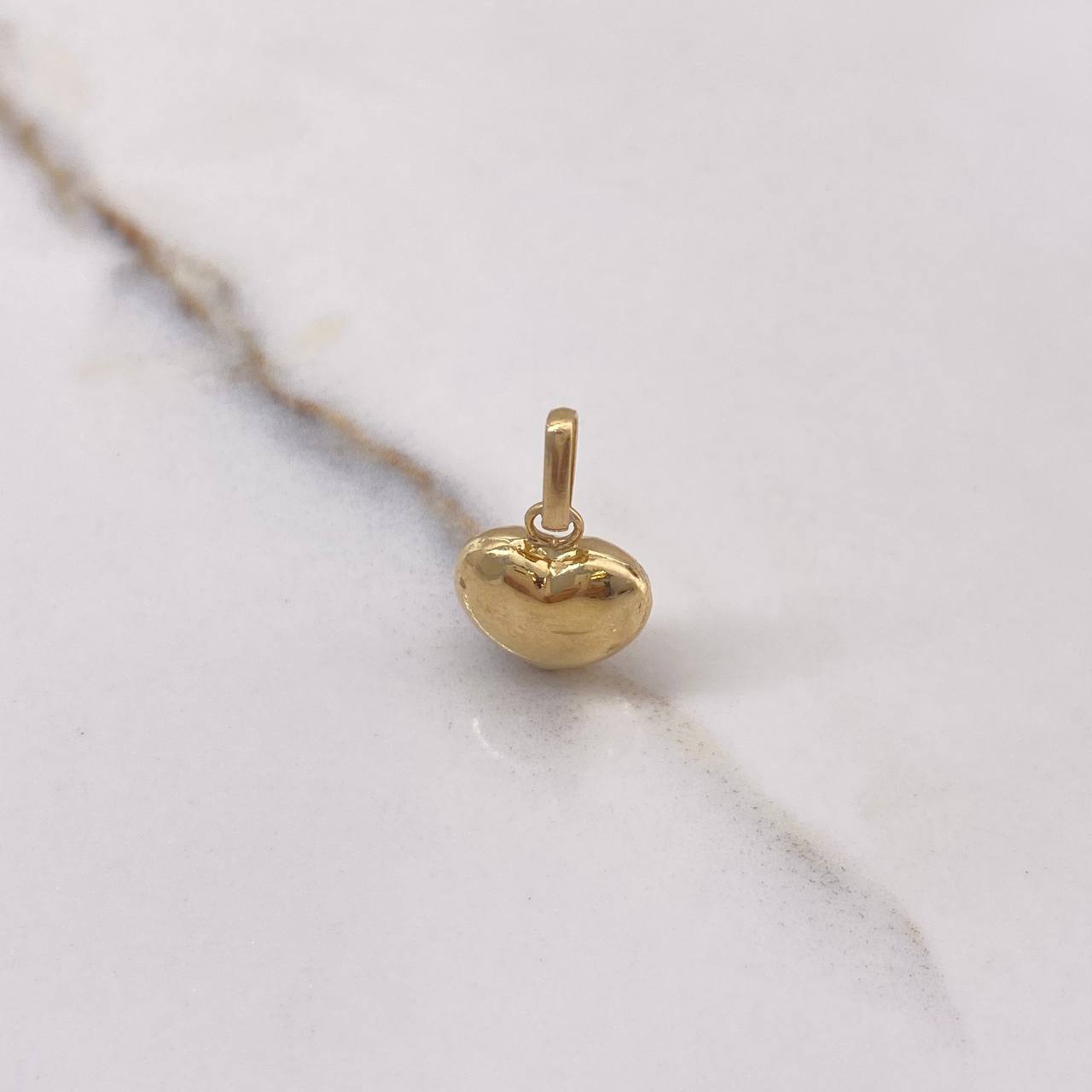 Dije Corazón 0.9gr / 1.8cm / Soplado Oro Amarillo $