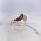 Anillo Aguila 7.4gr / T9 1/4 / Circones Blancos Negros Dos Oros Amarillo Blanco $