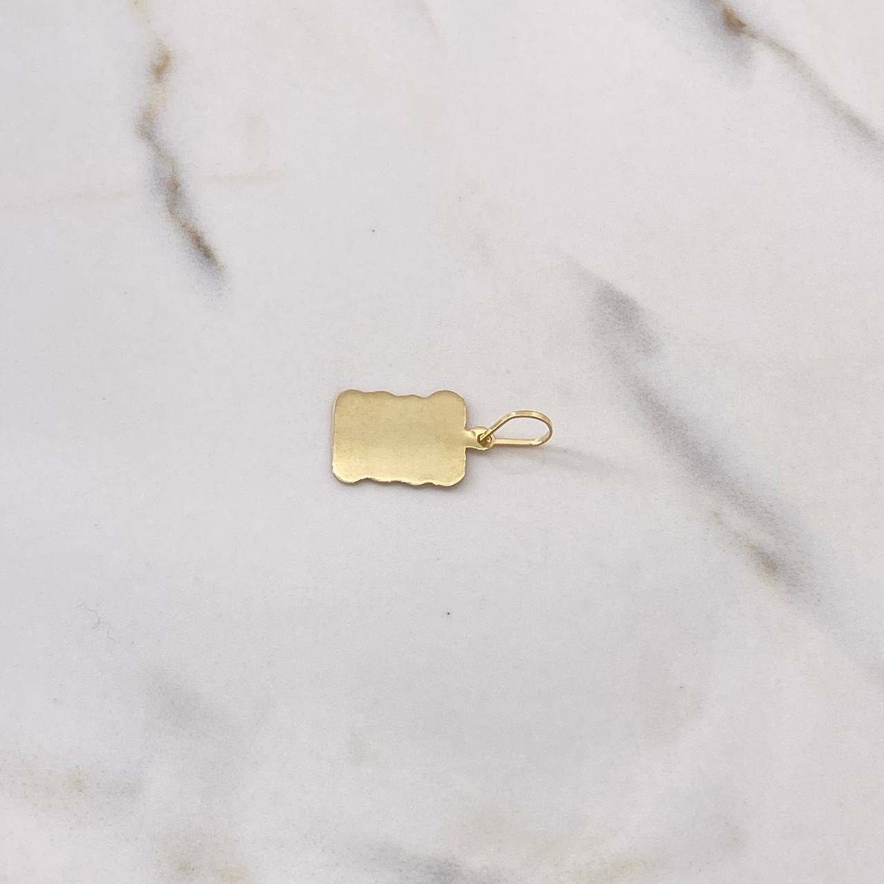 Dije Placa Pergamino 0.85gr / 2.3cm / 10.3mm*10.2mm Liso Oro Amarillo