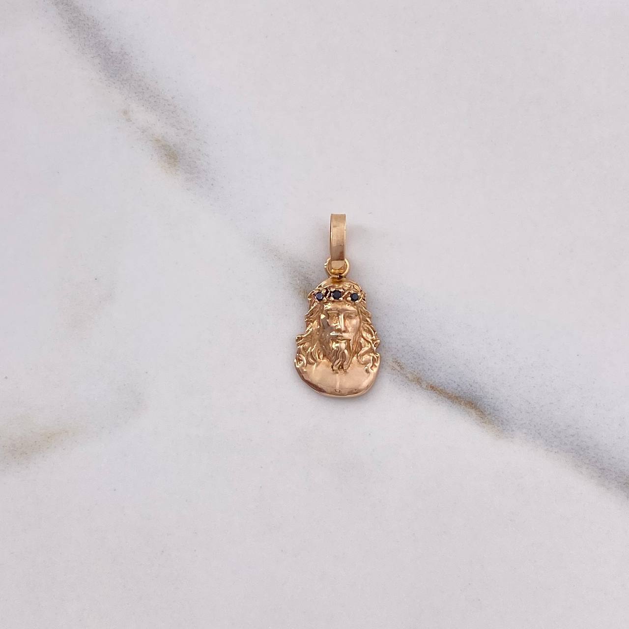 Dije Rostro de Cristo 1.1gr / 2.2cm / Circones Negros Oro Rosa $