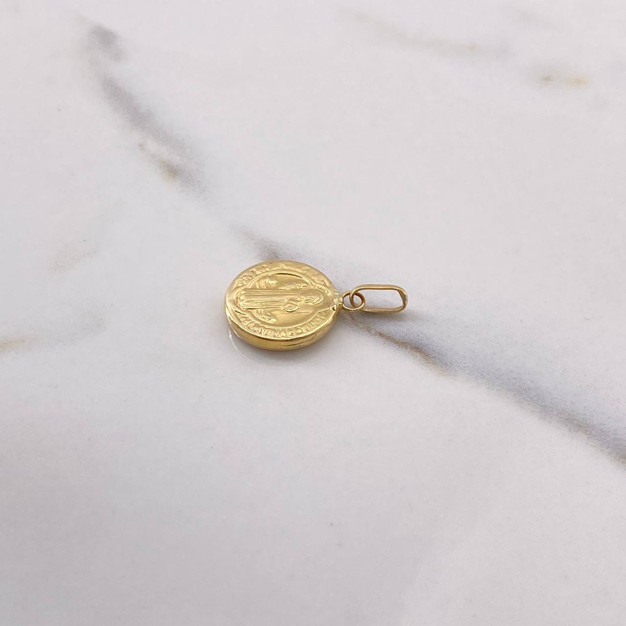 Dije San Benito 1.3gr / 2.2cm / Troquelado Oro Amarillo $