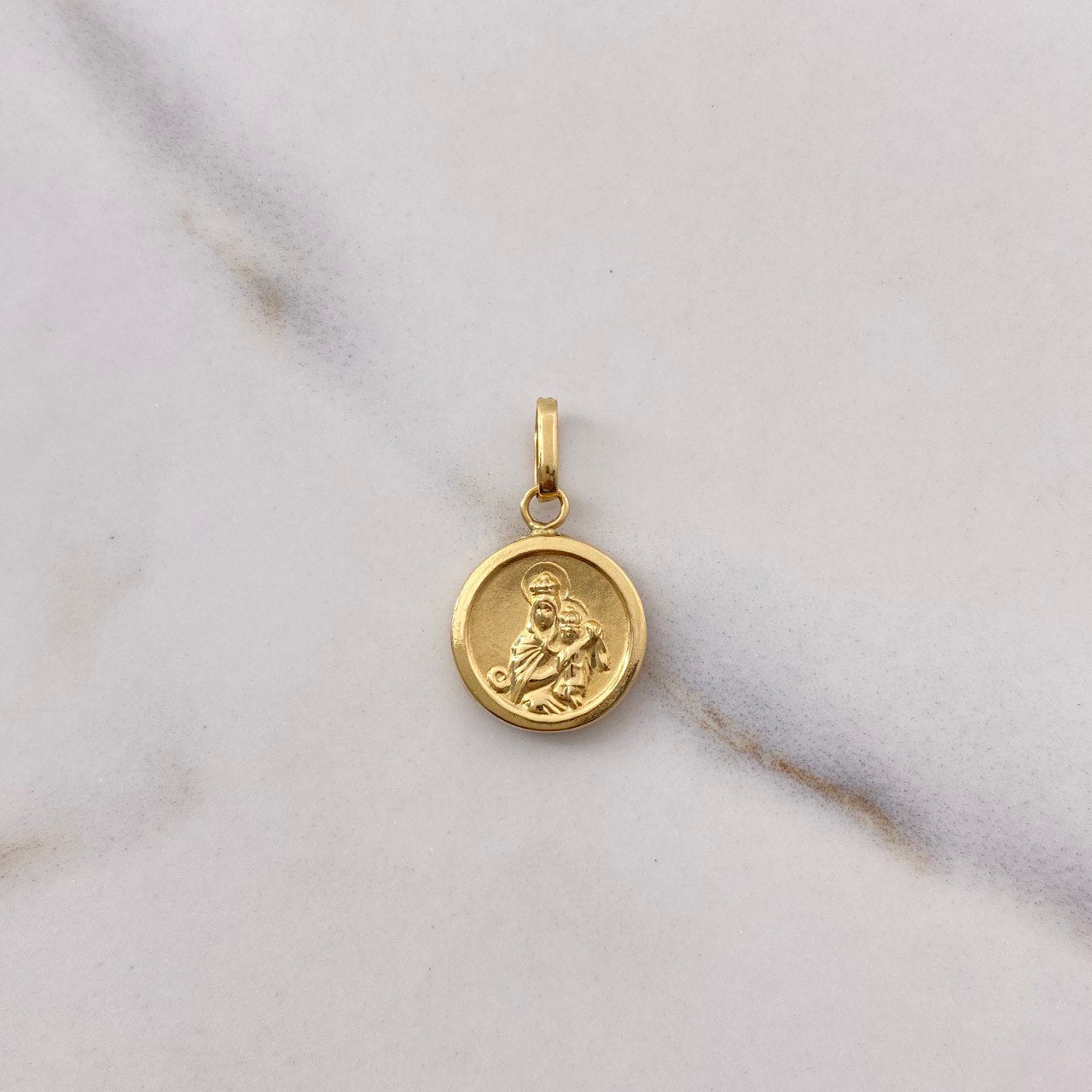 Dije Virgen del Carmen 0.6gr / 1.9cm / Liso Oro Amarillo