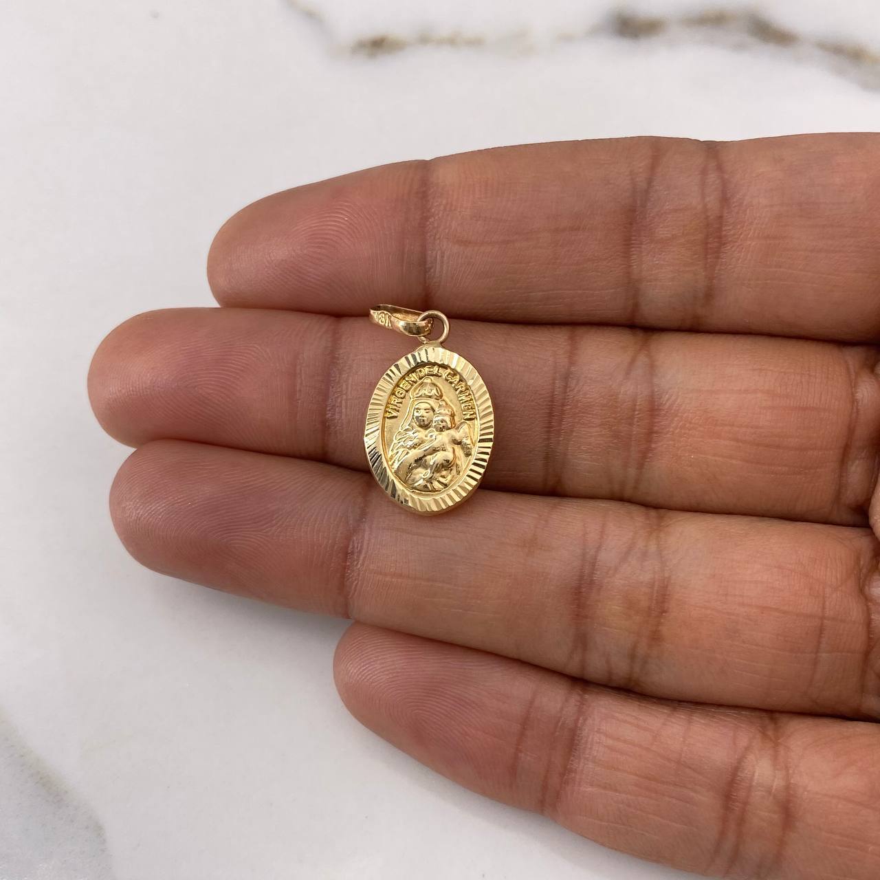 Dije Virgen del Carmen 1.05gr / 2.5cm / Troquelado Bordes Diamantados Oro Amarillo $