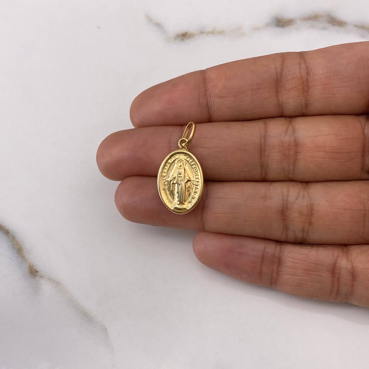 Dije Virgen Milagrosa 1.2gr / 2.5cm / Troquelado Oro Amarillo $