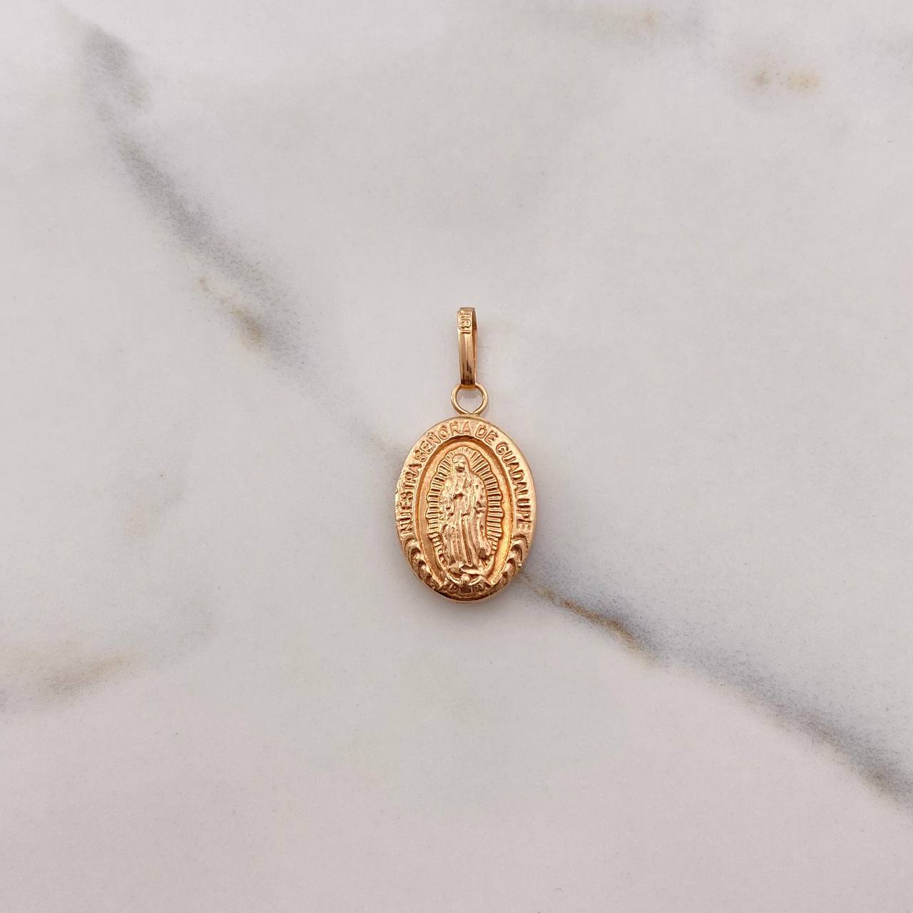 Dije Virgen de Guadalupe 0.9gr / 2.9cm / Troquelado Oro Rosa $