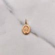 Dije Virgen Milagrosa 0.6gr / 2cm / Plano Troquelado Oro Rosa $