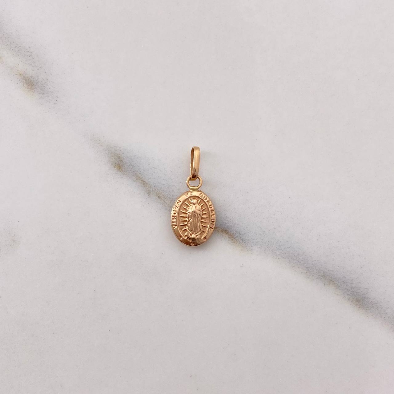 Dije Virgen de Guadalupe 0.4gr / 1.8cm / Troquelado Oro Rosa $