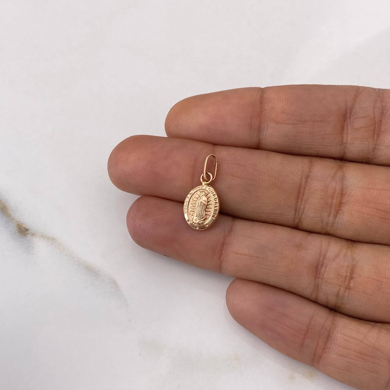 Dije Virgen de Guadalupe 0.4gr / 1.8cm / Troquelado Oro Rosa $