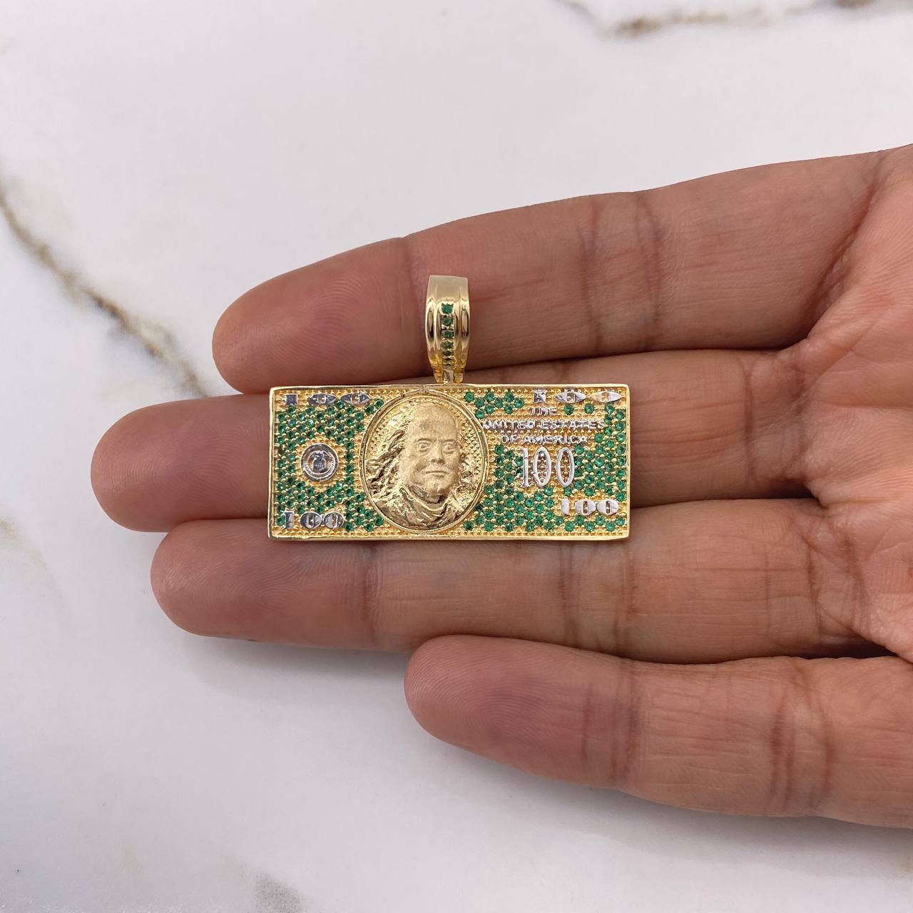Dije Dollar 9.15gr / 4cm / Circones Verdes Dos Oros Amarillo Blanco $