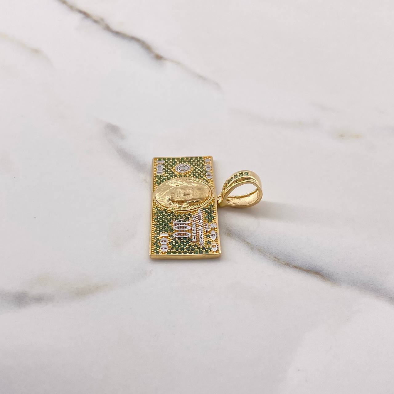 Dije Dollar 9gr / 4cm / Circones Verdes Dos Oros Amarillo Blanco $